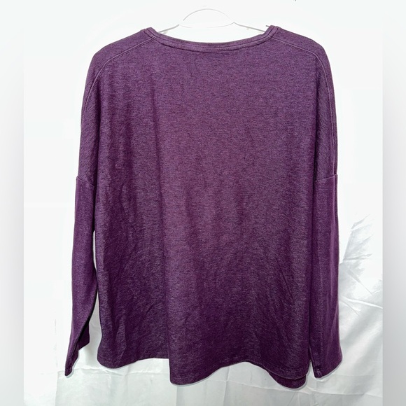 Columbia Size  1 - Picture 6 of 6